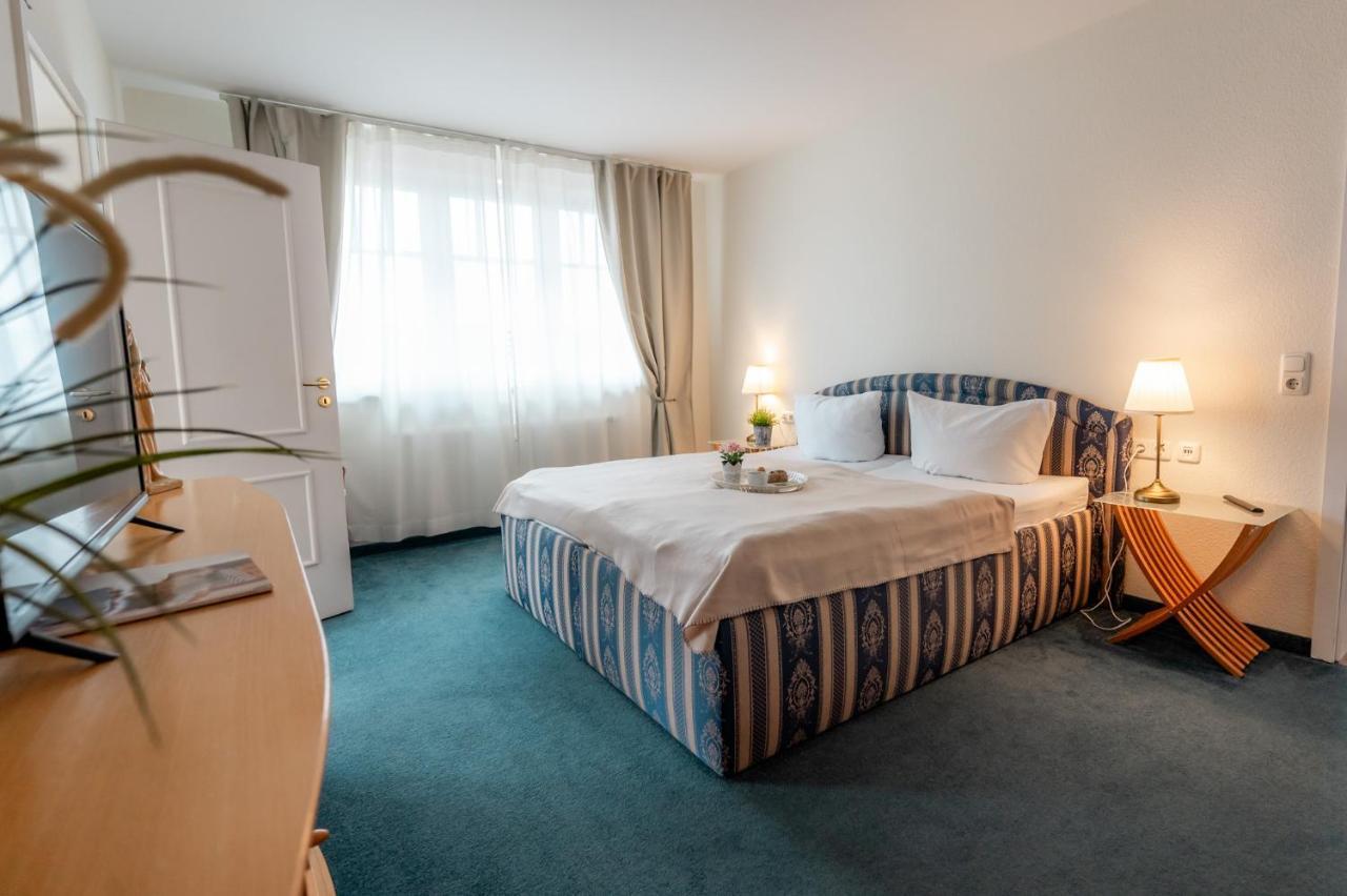 Villa Duene Mit Grosser Sonnenterrasse, Kamin, Wlan Und Tiefgarage Fuer 2-4 Personen Kuehlungsborn Exterior photo
